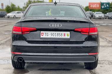 Седан Audi A4 2018 в 