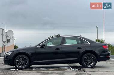 Седан Audi A4 2018 в 