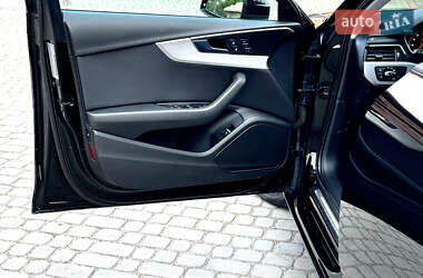 Седан Audi A4 2016 в 