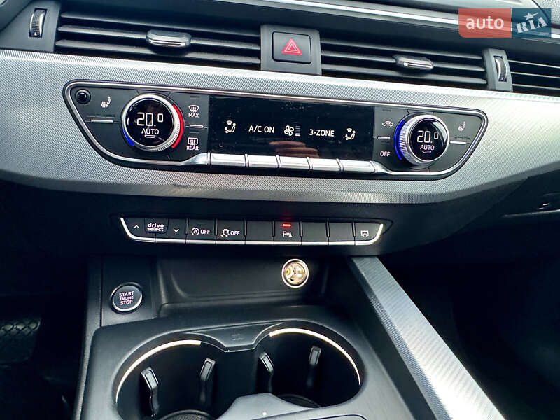 Седан Audi A4 2016 в Самборе