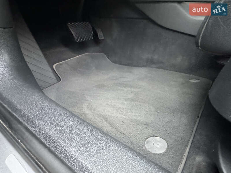 Седан Audi A4 2016 в Самборе