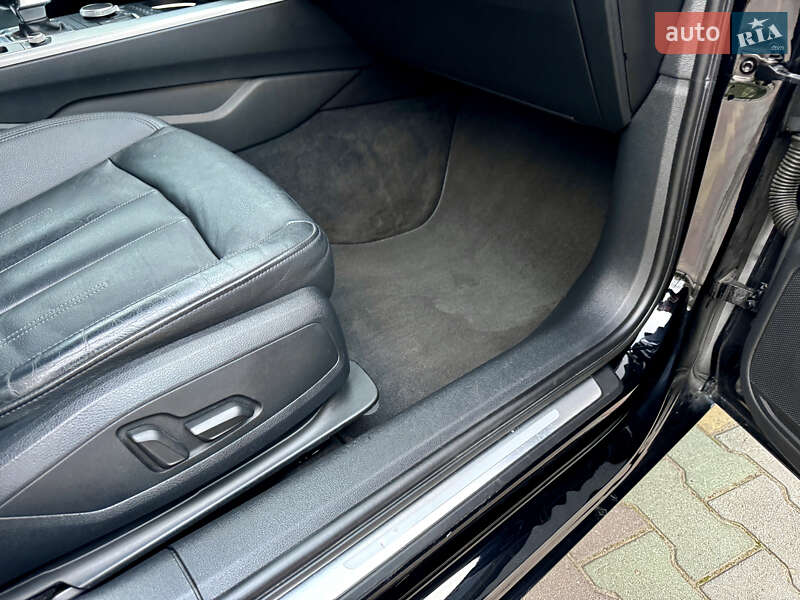 Седан Audi A4 2016 в Самборе
