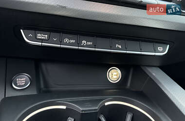 Седан Audi A4 2016 в 