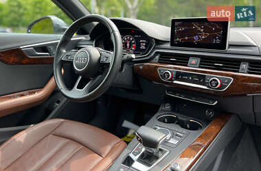 Седан Audi A4 2019 в 