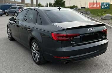 Седан Audi A4 2017 в 