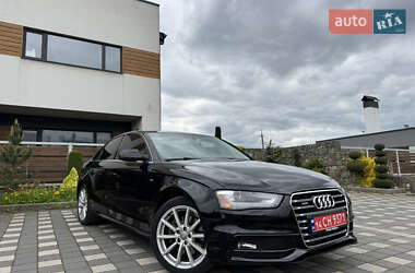 Седан Audi A4 2015 в Стрые