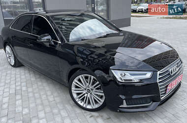 Седан Audi A4 2019 в 