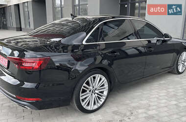 Седан Audi A4 2019 в 