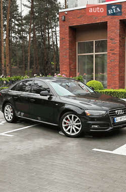 Седан Audi A4 2013 в 