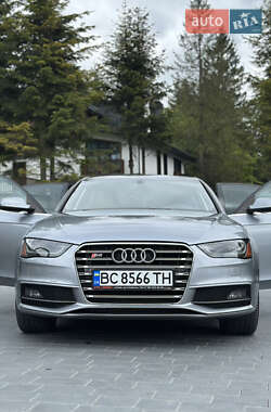 Седан Audi A4 2015 в Львові