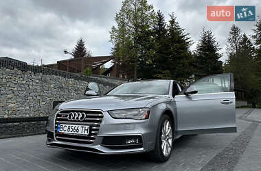 Седан Audi A4 2015 в 