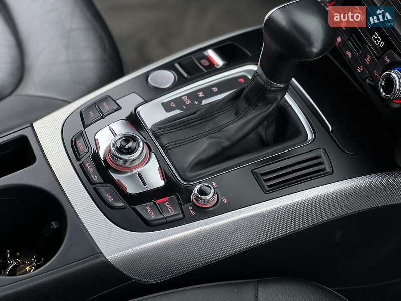 Седан Audi A4 2015 в Тернополі