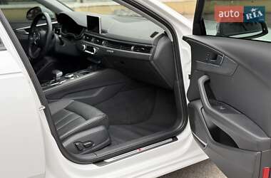 Седан Audi A4 2018 в 