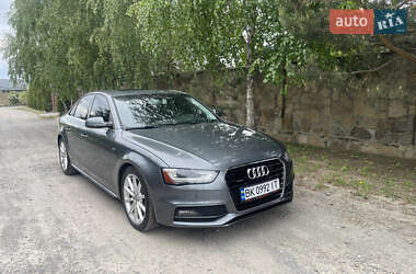 Седан Audi A4 2014 в Рівному