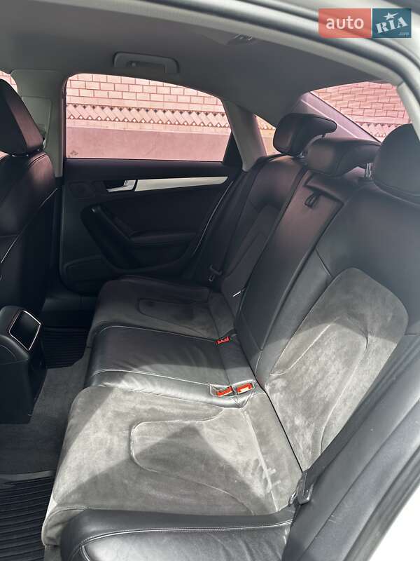 Седан Audi A4 2009 в Виннице