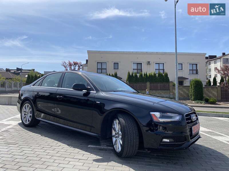 Седан Audi A4 2013 в Ровно