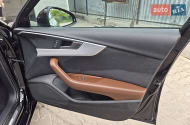 Седан Audi A4 2017 в 