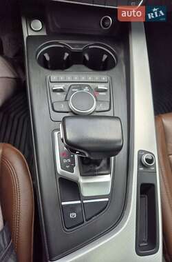 Седан Audi A4 2017 в 