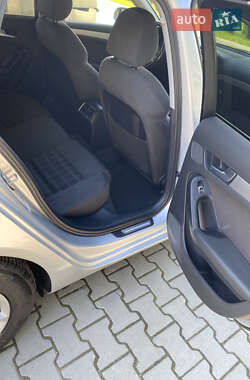 Универсал Audi A4 2013 в 