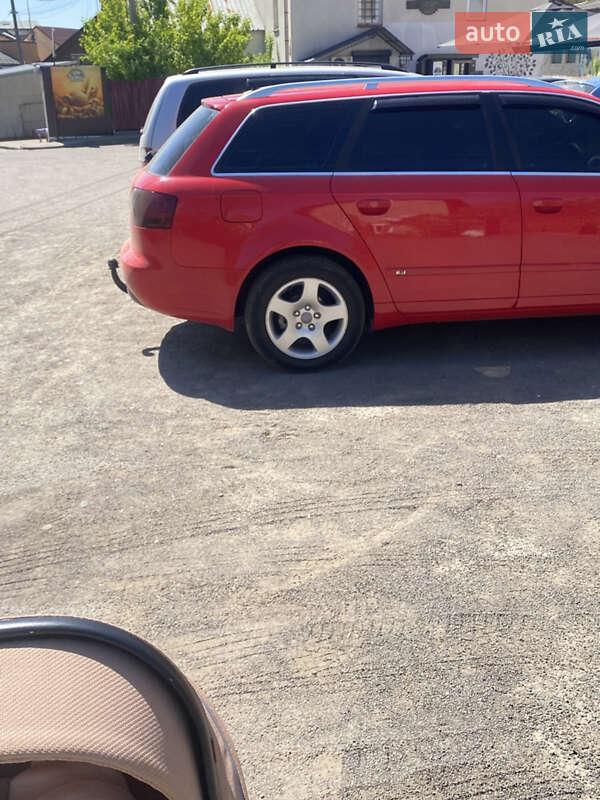 Универсал Audi A4 2005 в Городке