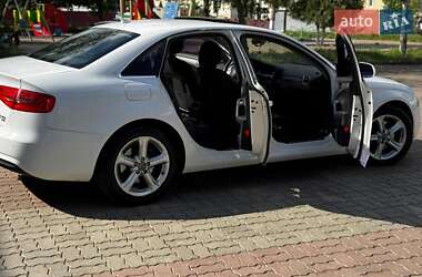 Седан Audi A4 2014 в 