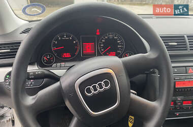Седан Audi A4 2005 в 