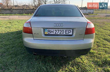 Седан Audi A4 2004 в 