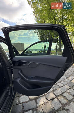Седан Audi A4 2023 в 