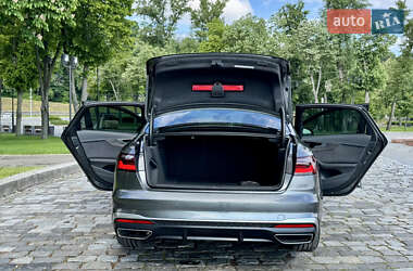 Седан Audi A4 2023 в 