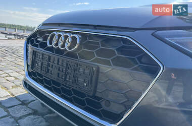Седан Audi A4 2023 в 