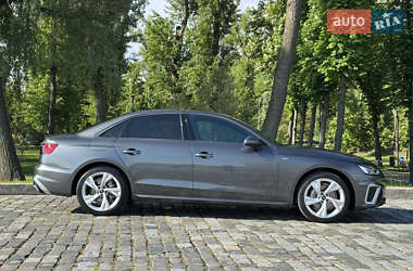 Седан Audi A4 2023 в 