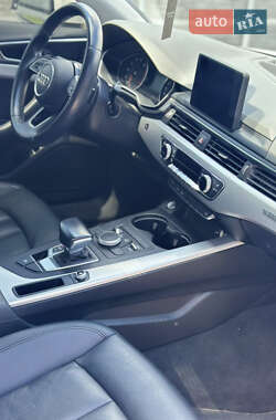 Седан Audi A4 2018 в 