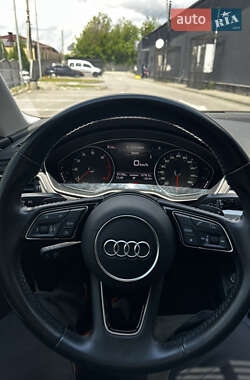 Седан Audi A4 2018 в 