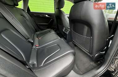 Седан Audi A4 2015 в 