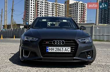 Седан Audi A4 2018 в Одессе