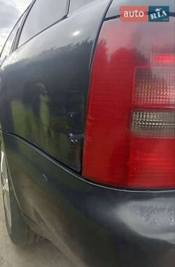 Універсал Audi A4 1996 в 