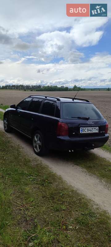 Універсал Audi A4 1996 в Жовкві