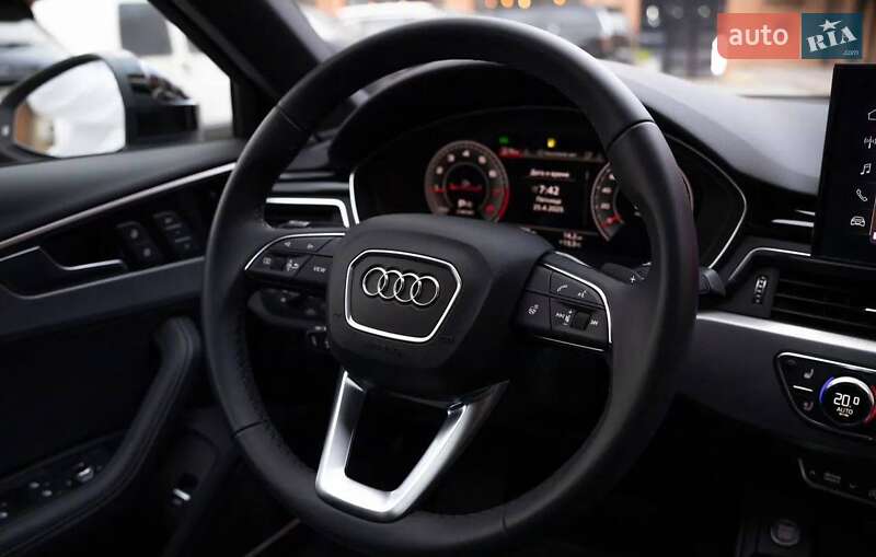 Седан Audi A4 2022 в Киеве