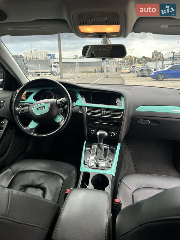 Седан Audi A4 2014 в Києві