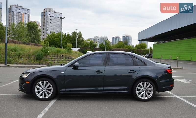 Седан Audi A4 2018 в Киеве