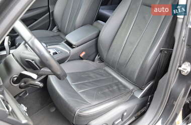 Седан Audi A4 2018 в 