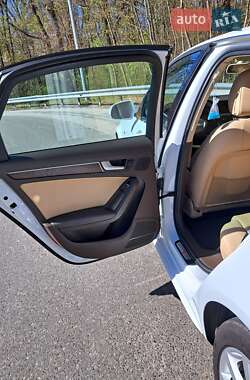 Седан Audi A4 2013 в 
