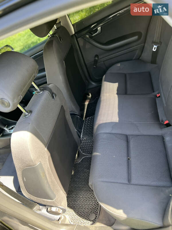 Седан Audi A4 2002 в Хмельницком