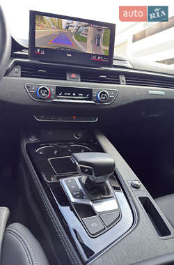 Седан Audi A4 2023 в 