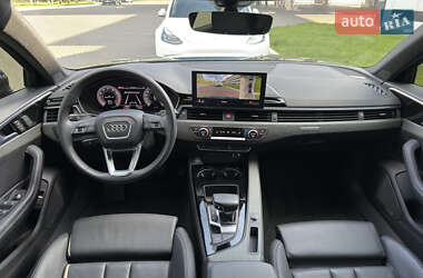 Седан Audi A4 2023 в 
