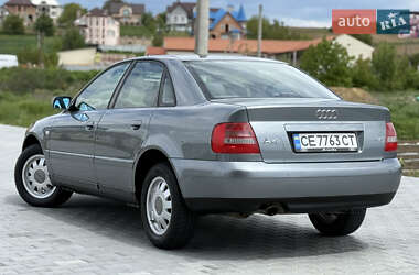 Седан Audi A4 2000 в 