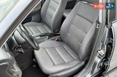 Седан Audi A4 2000 в 