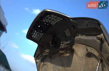 Седан Audi A4 1995 в 