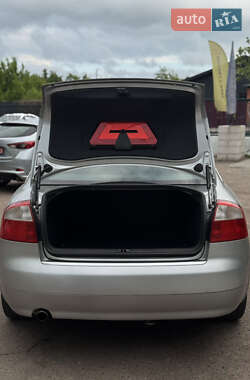 Седан Audi A4 2004 в 