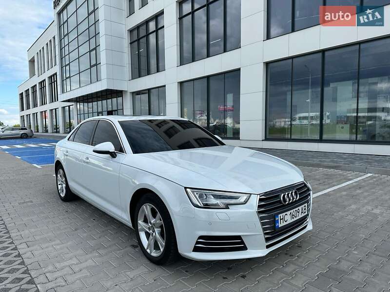 Седан Audi A4 2018 в Львове